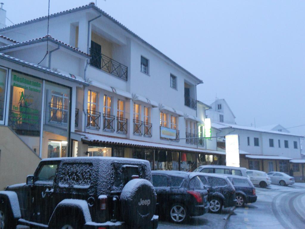 Hotel Encosta Da Serra à Sabugueiro  Extérieur photo